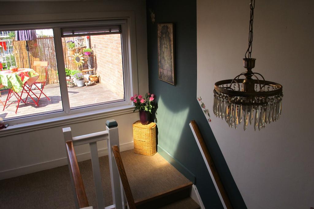 Wild Roses Bed & Breakfast Amsterdam Ngoại thất bức ảnh