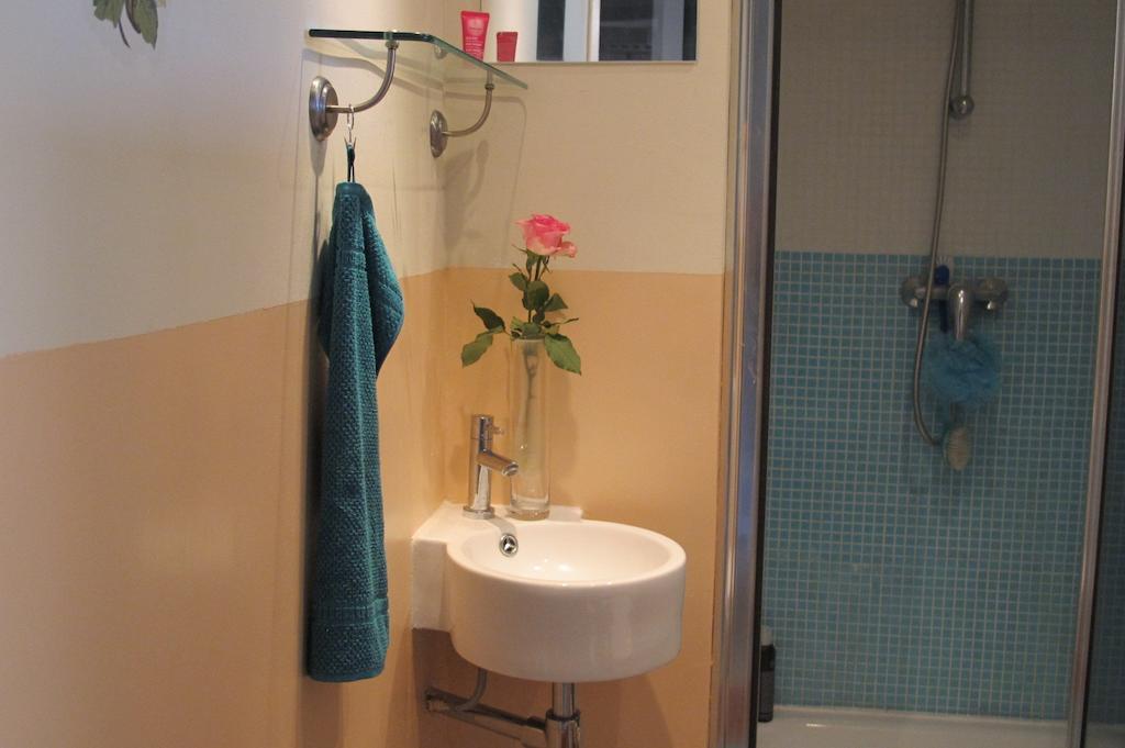 Wild Roses Bed & Breakfast Amsterdam Phòng bức ảnh